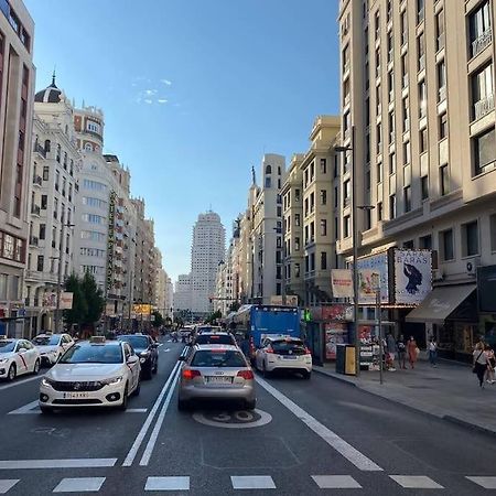 Apartamento En Gran Via De Madrid 45 4 Exteriör bild