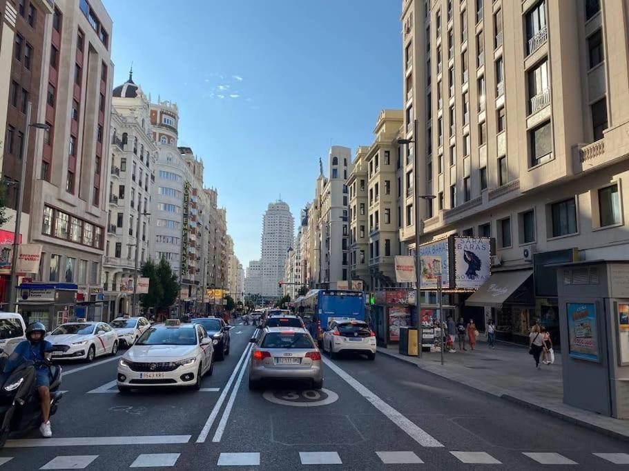 Apartamento En Gran Via De Madrid 45 4 Exteriör bild
