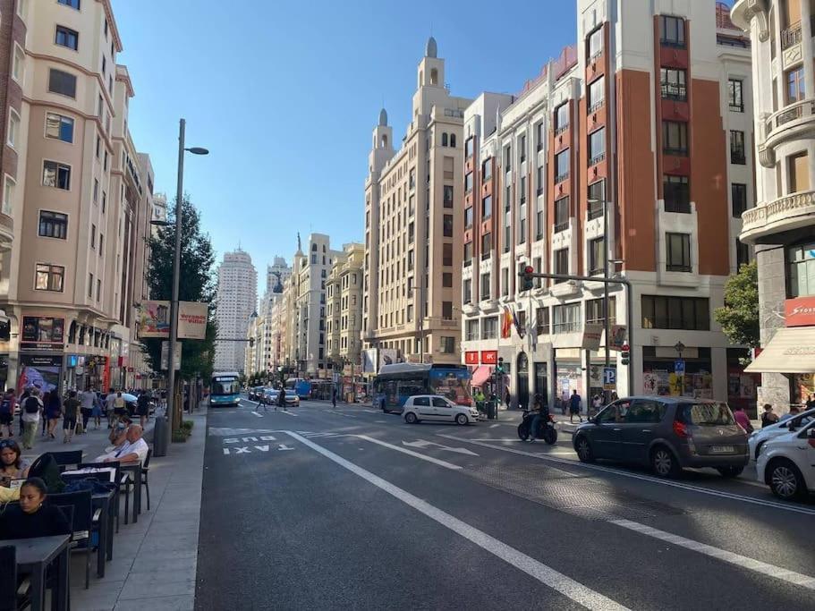 Apartamento En Gran Via De Madrid 45 4 Exteriör bild